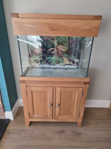 Aqua oak aquarium and cabinet - and,